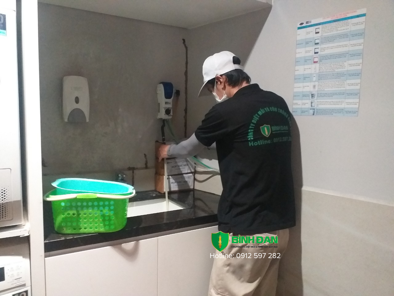 Hướng dẫn tự làm hộp nhử mối và cách đặt hộp nhử mối